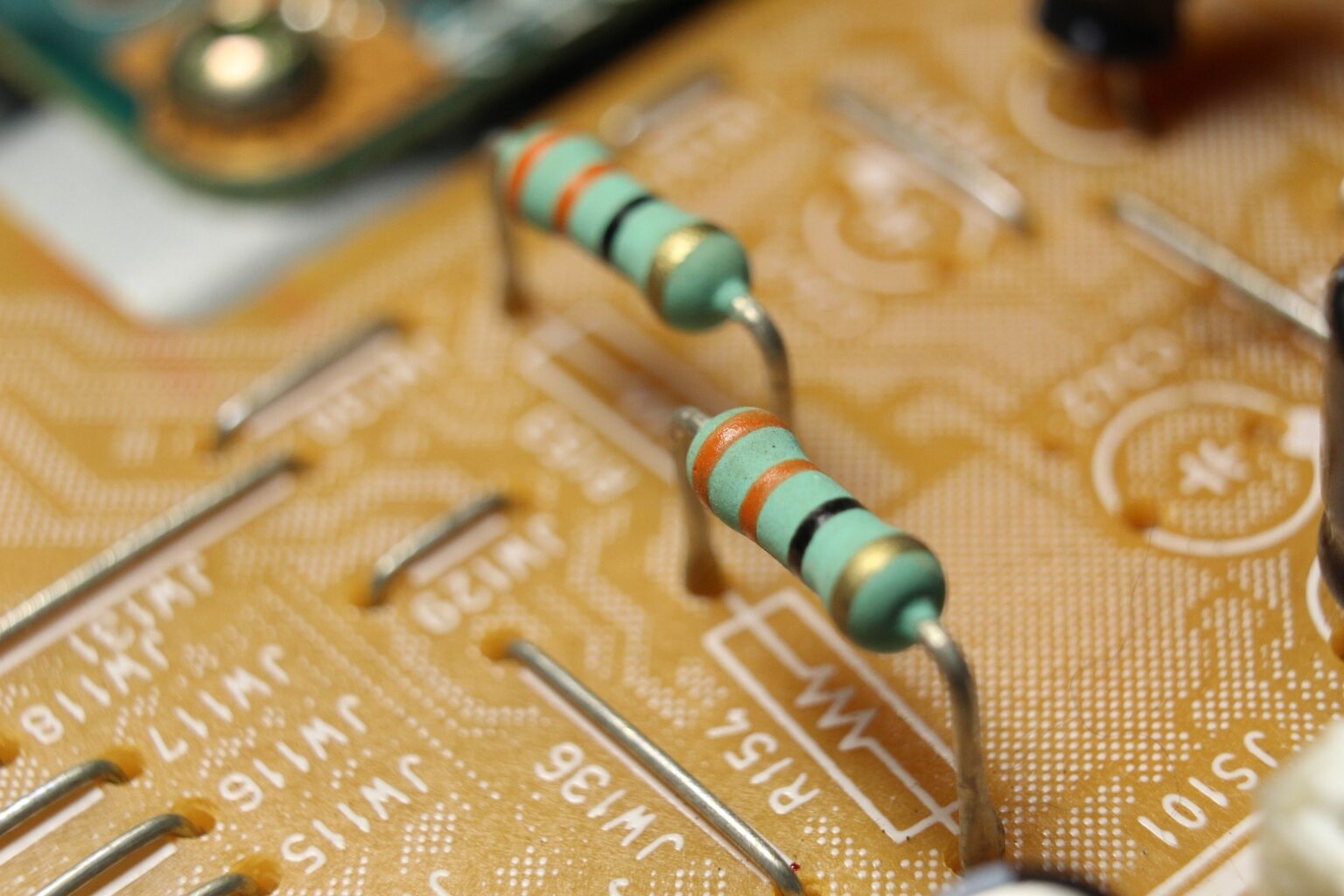 Low Pass Filter Calculator ElectronicBase